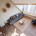 Spacious Luxury Loft 잔드보르트