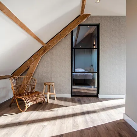 Spacious Luxury Loft דירה *